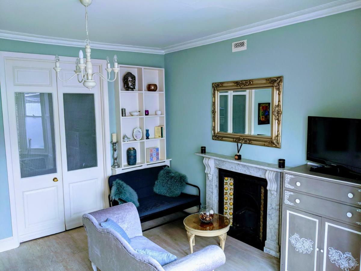 Beautiful One Bedroom Ground Floor Apartment With Parking Exeter Exterior photo